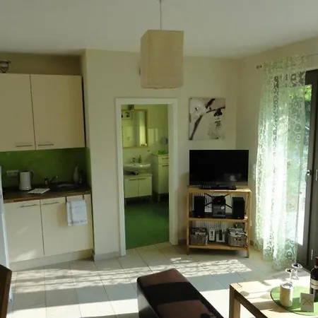 Am Weinberg Waren Ferienhaus *